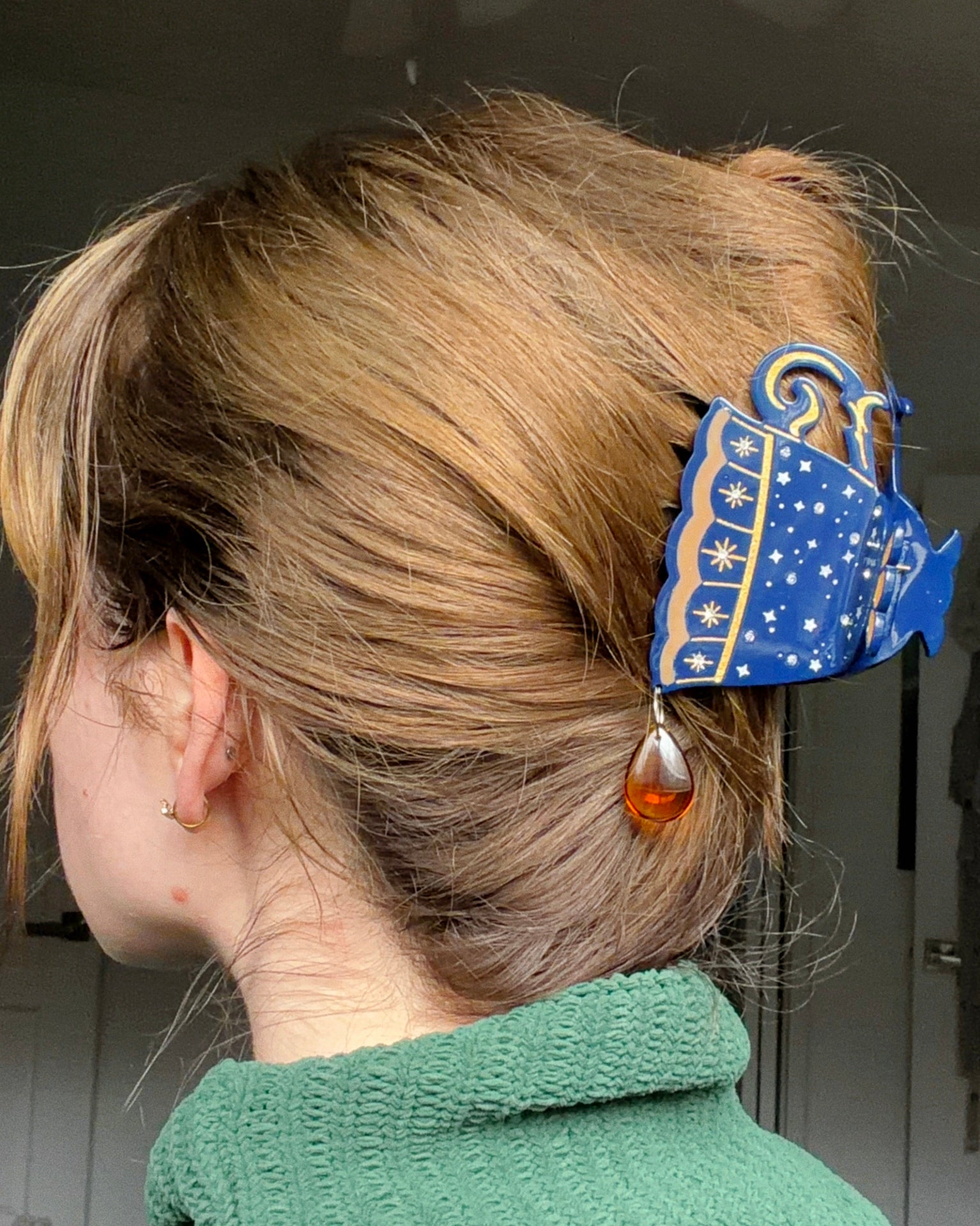 Spill The Tea Claw Clip – Lassoed Moon