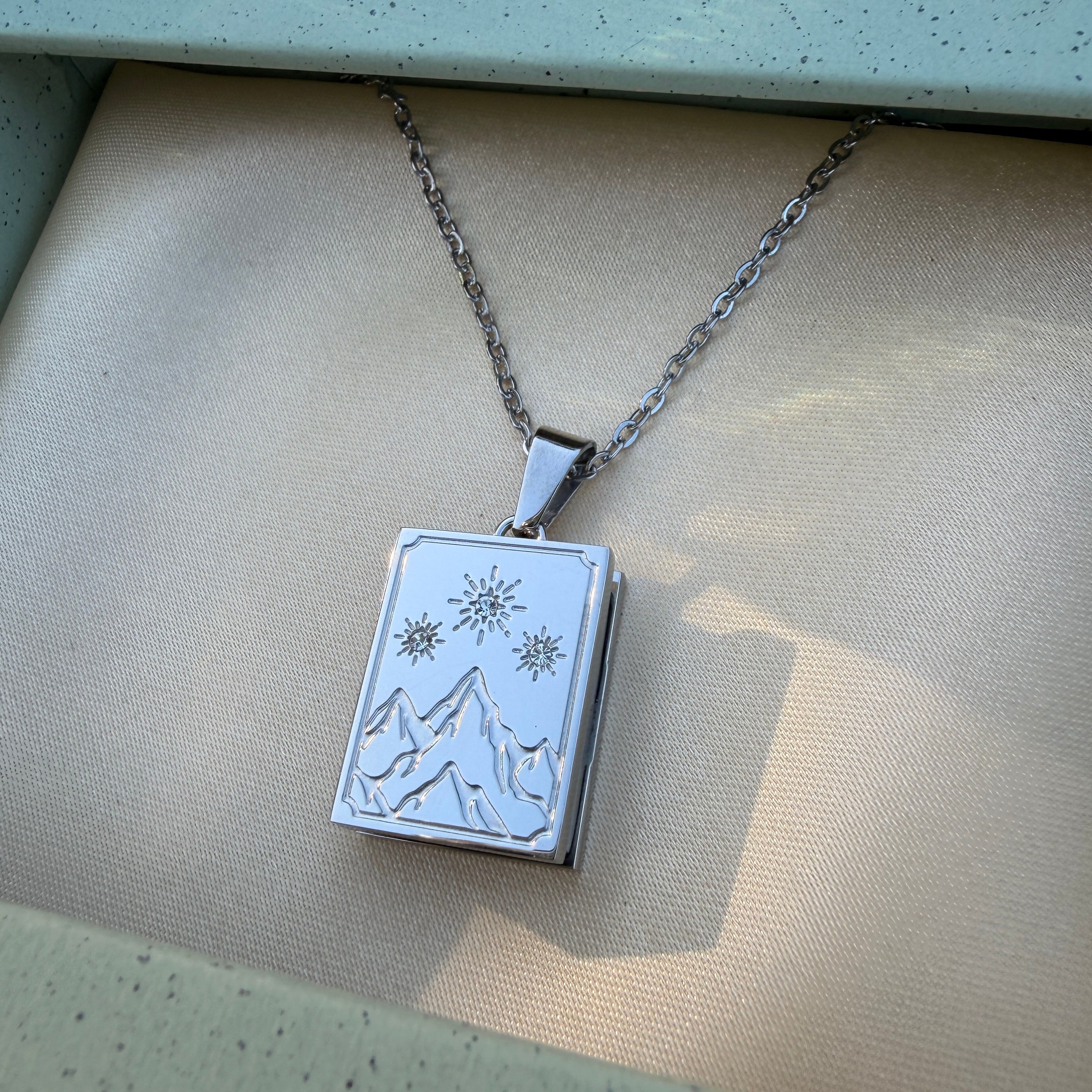 Night Court Keepsake Book Locket – Lassoed Moon