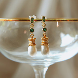 Prim Pearl Earrings