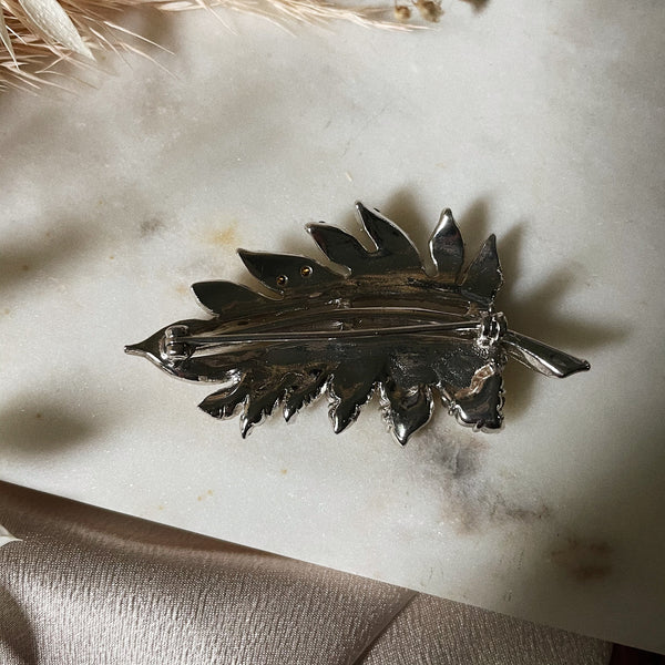 Vintage | Crystal Single Leaf Brooch